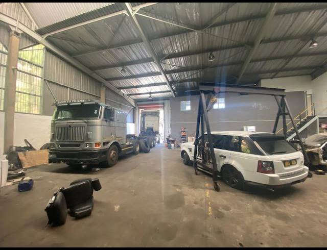 554M² WAREHOUSE TO LET IN WESTMEAD